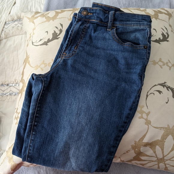 Old Navy Denim - Old Navy Super Skinny Mid Rise Blue Jeans